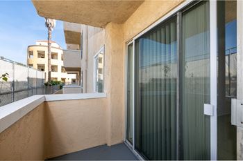 Patio/balcony*